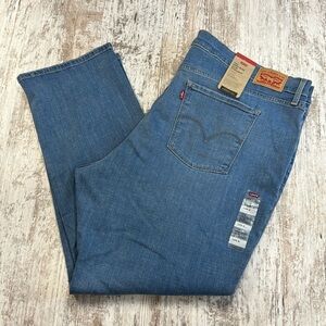 Levi’s NWT 724 Distressed High Rise Slim Straight Hypersoft Jeans Size 24W